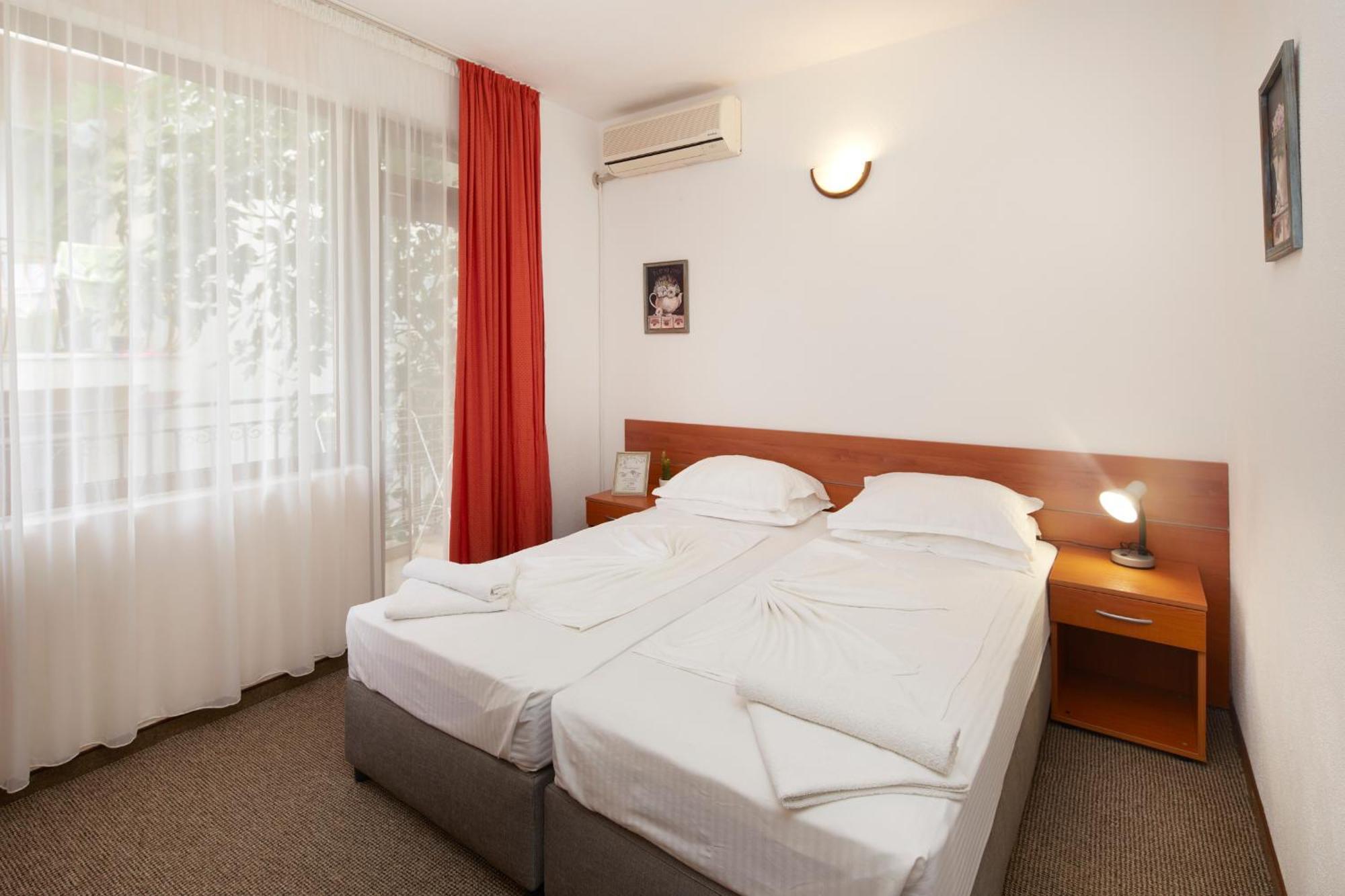 Nirvana Guest House Nesebar Esterno foto
