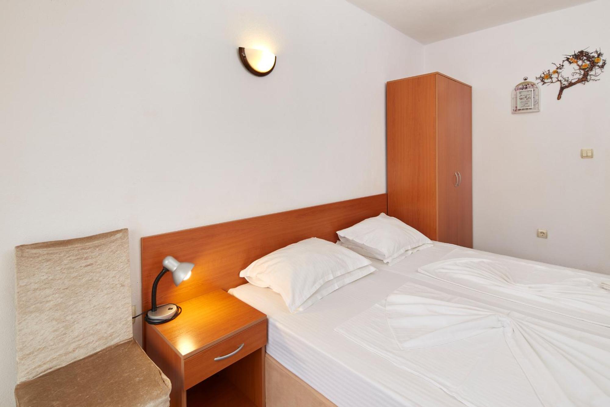 Nirvana Guest House Nesebar Esterno foto
