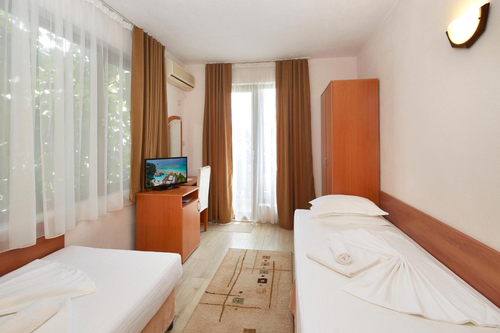 Nirvana Guest House Nesebar Esterno foto