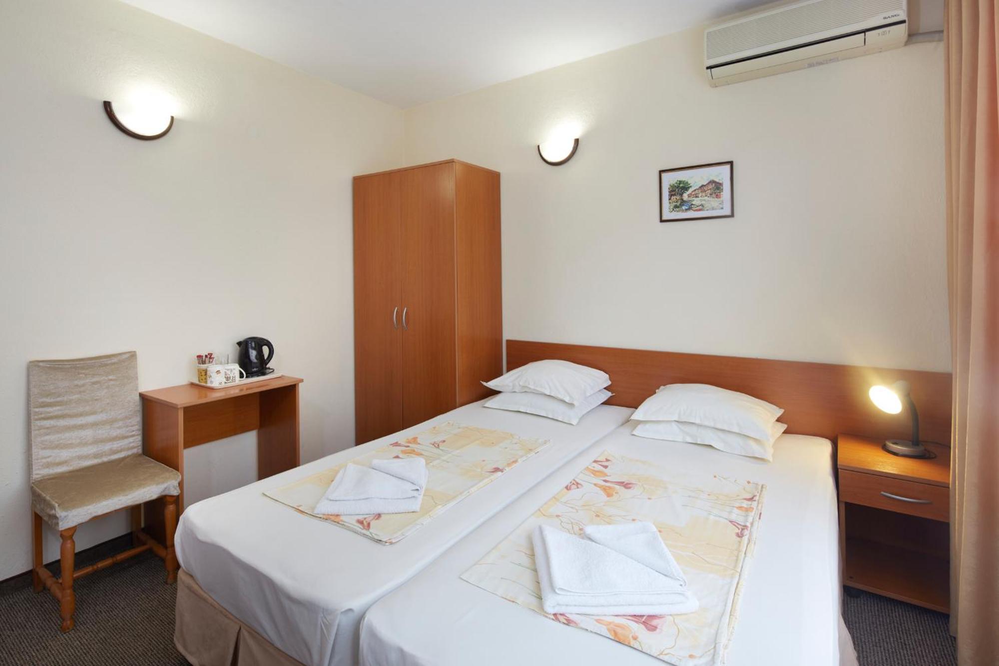 Nirvana Guest House Nesebar Esterno foto