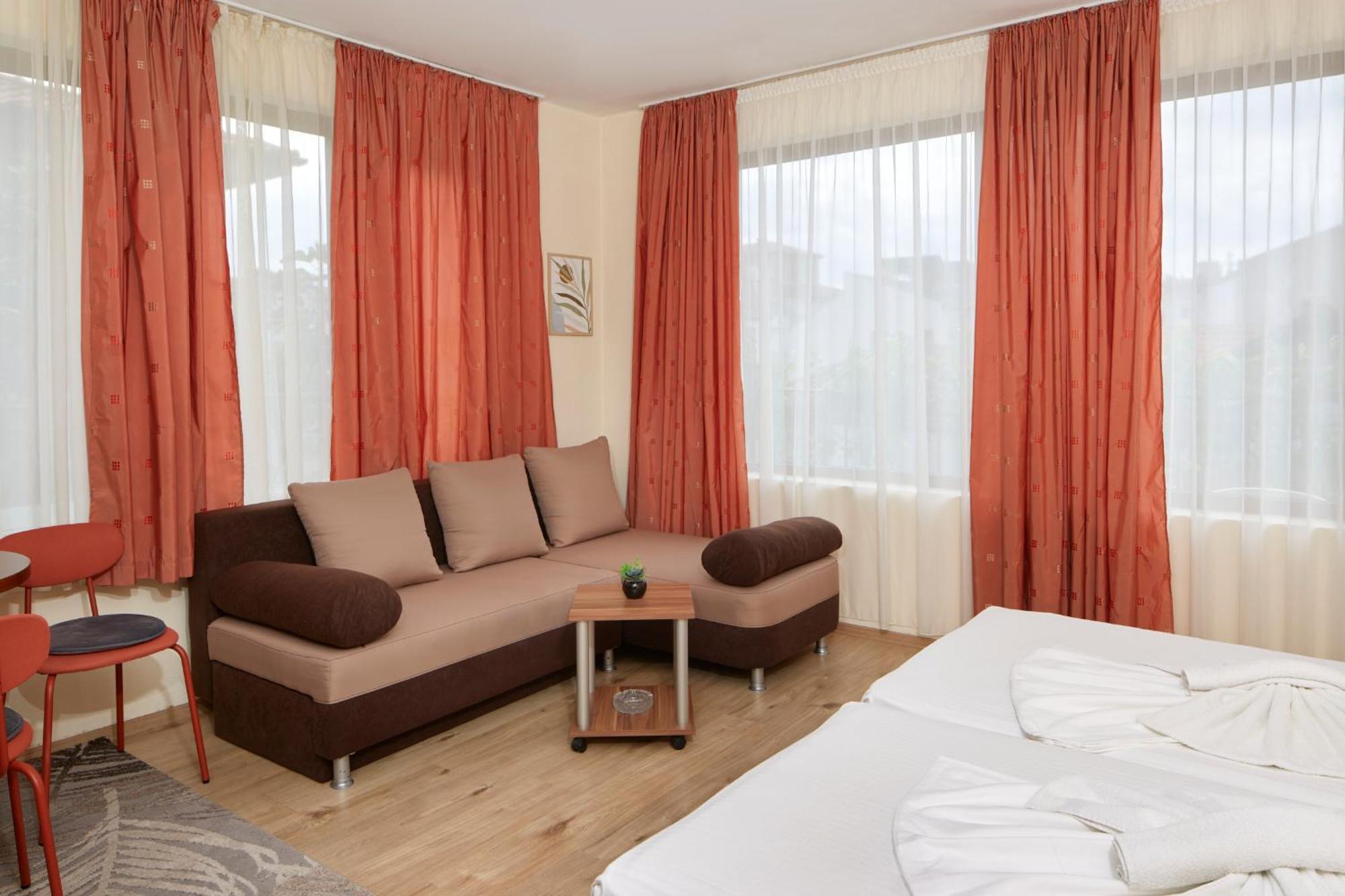 Nirvana Guest House Nesebar Esterno foto