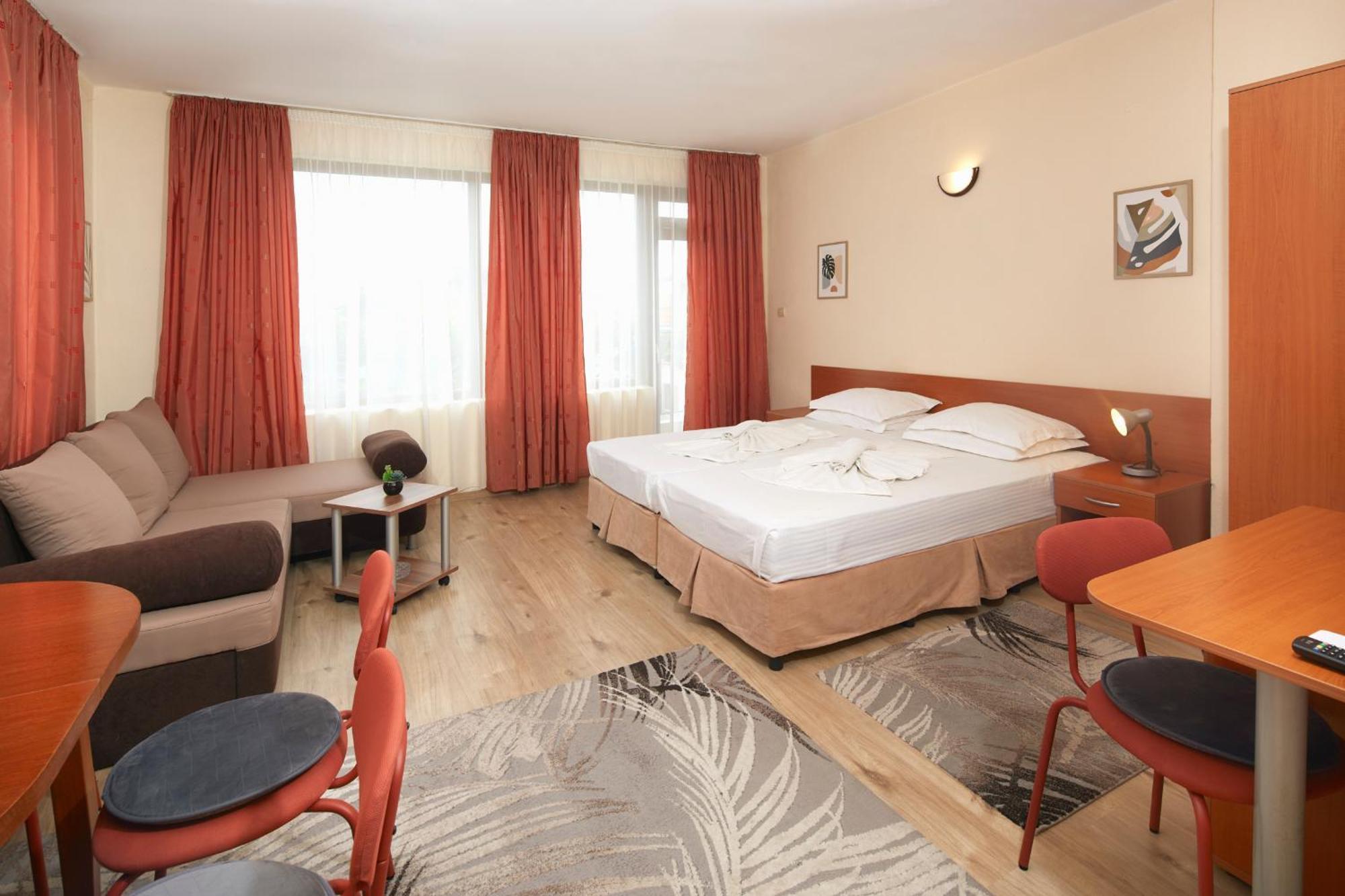 Nirvana Guest House Nesebar Esterno foto