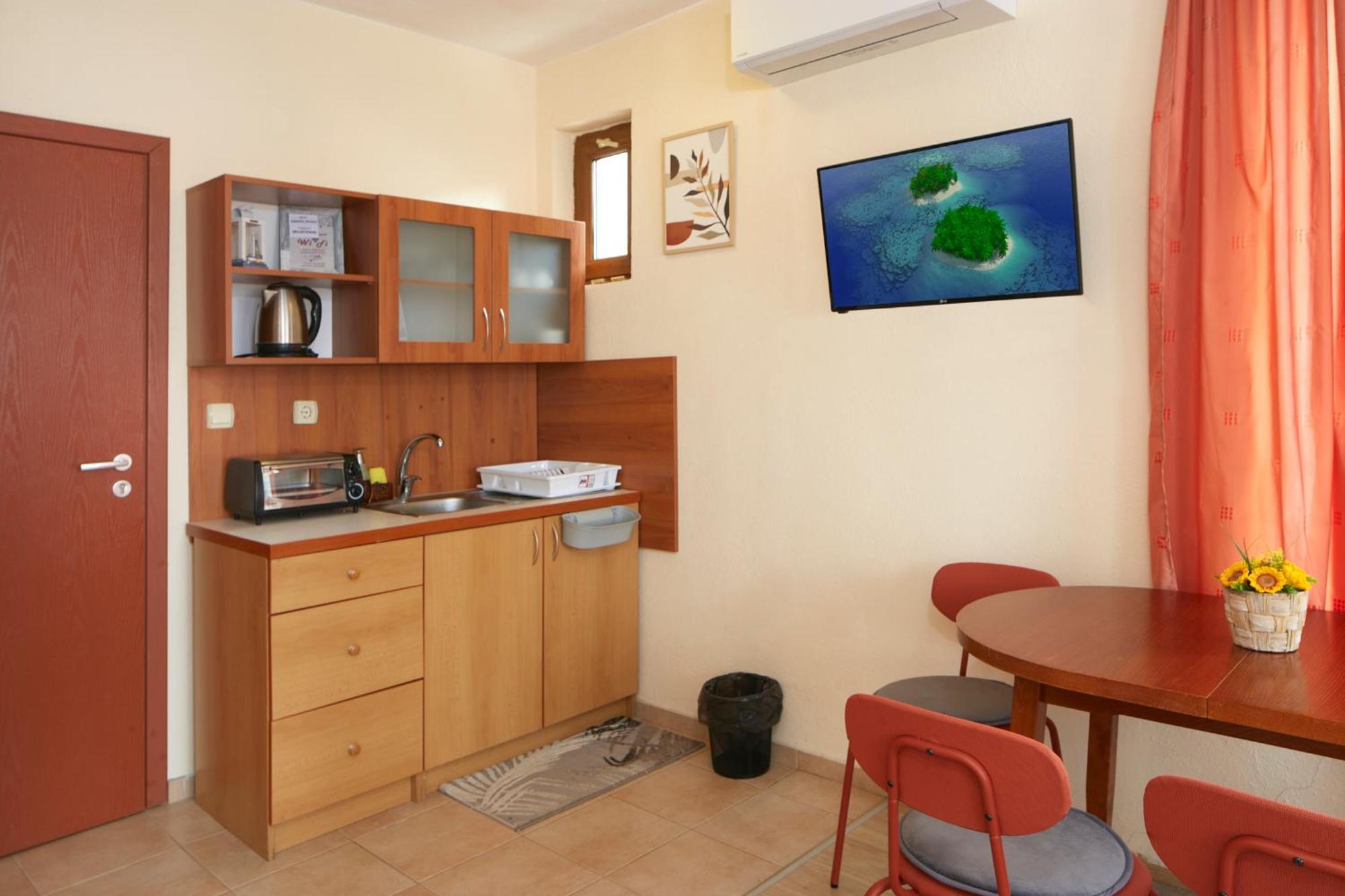Nirvana Guest House Nesebar Esterno foto