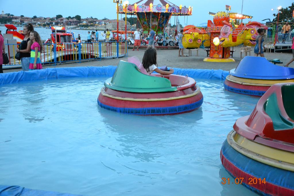 Nirvana Guest House Nesebar Esterno foto
