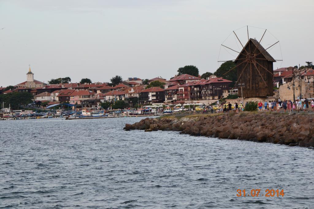 Nirvana Guest House Nesebar Esterno foto
