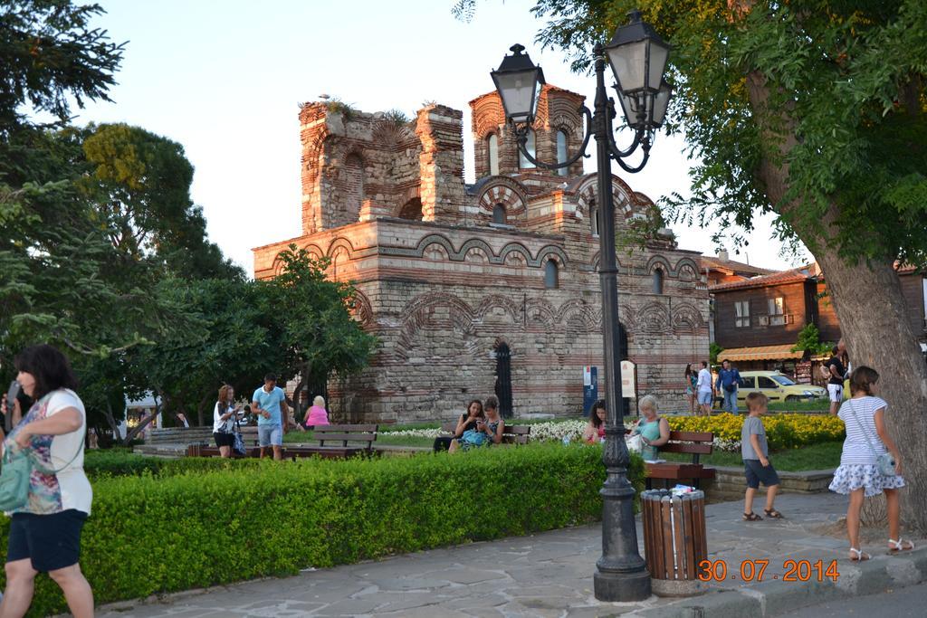 Nirvana Guest House Nesebar Esterno foto