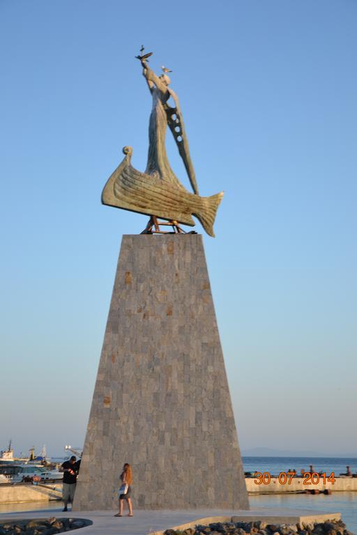 Nirvana Guest House Nesebar Esterno foto