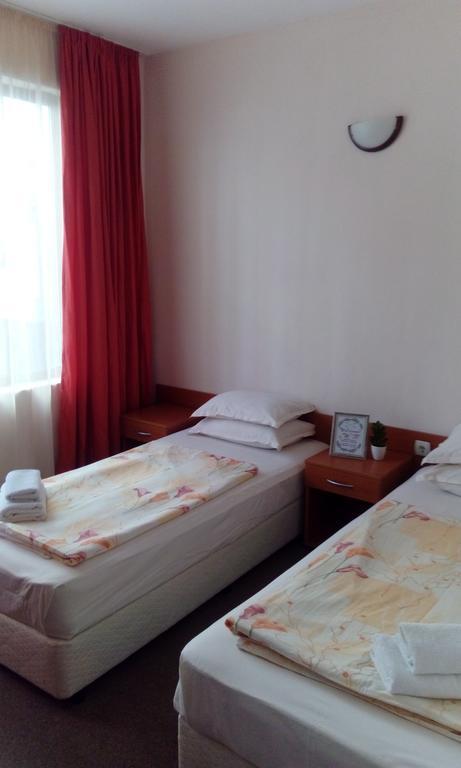Nirvana Guest House Nesebar Esterno foto