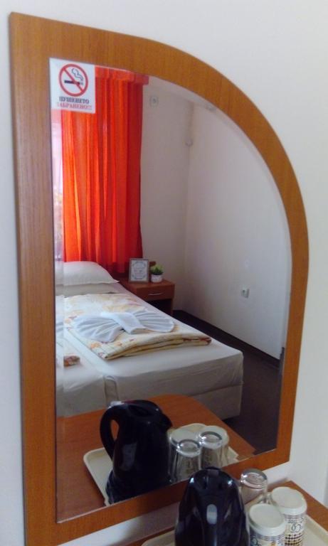 Nirvana Guest House Nesebar Esterno foto